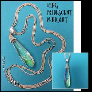 Iridescent Aurora Borealis Pendant Necklace,NWT